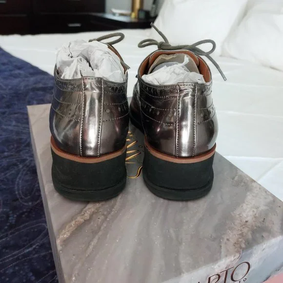 Gently worn Franco Sarto Gunmetal Autumn oxfords, 7.5 - Picture 7 of 10